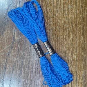 نخ گلدوزی (کوبلن دوزی) رنگ آبی کاربنی