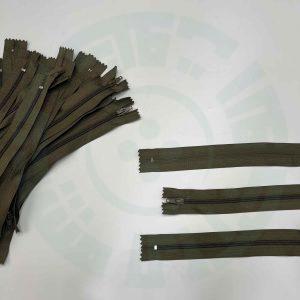 زیپ 20سانت معمولی دنده 4 رنگ سبز کد 565 (بسته100عددی)