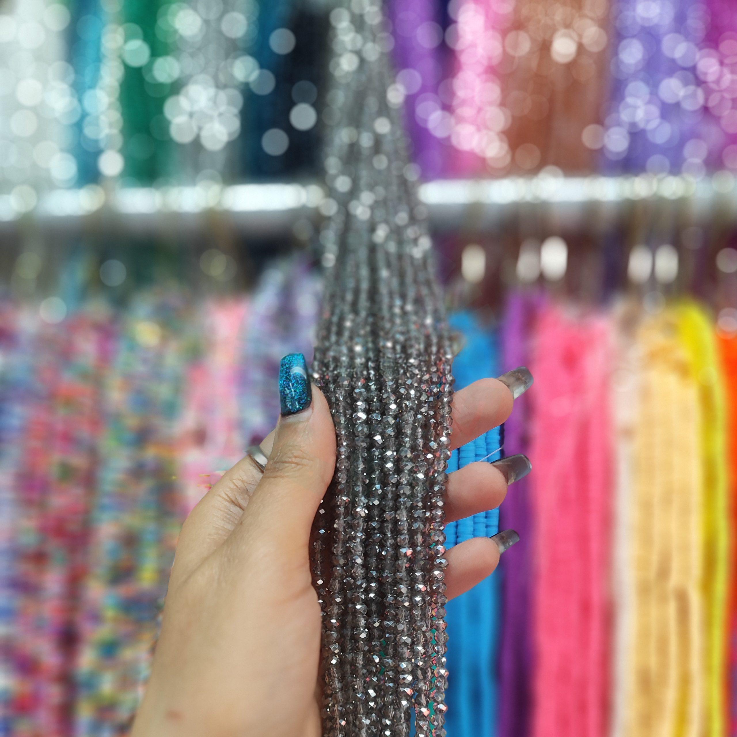 مهره کریستال تراش سایز 4 رنگ خاکستری هفت رنگ (ریسه ای)